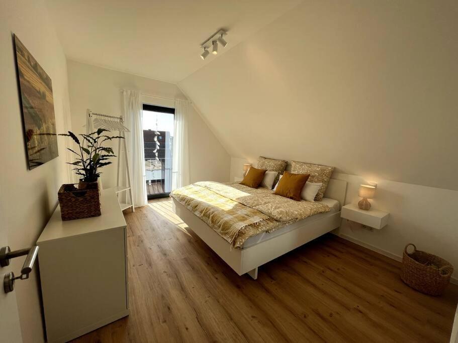 Rueckzugsort Im Rebenmeer Mit Terrasse, Grill & Parkplatz Venningen Luaran gambar