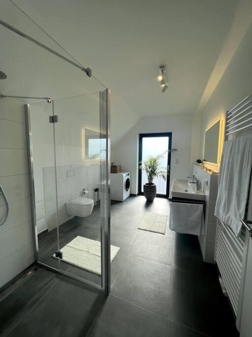 Rueckzugsort Im Rebenmeer Mit Terrasse, Grill & Parkplatz Venningen Luaran gambar